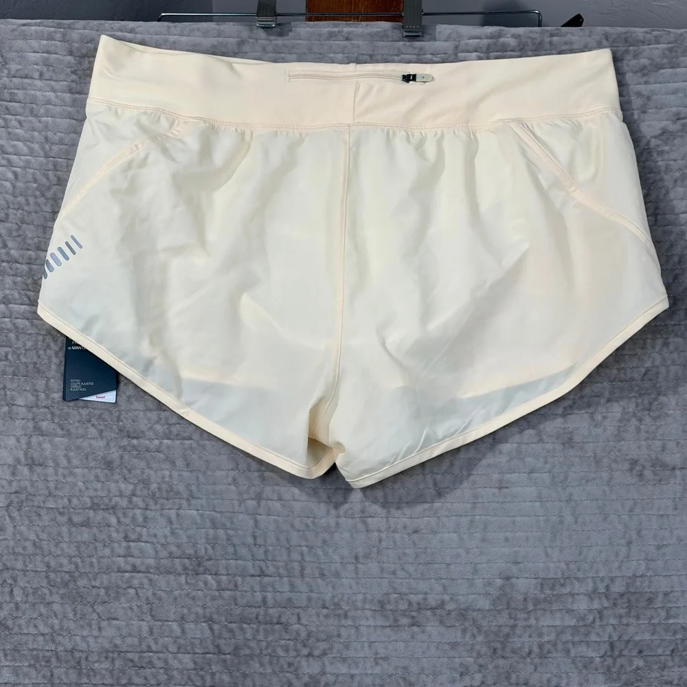 Under Armour Womens XL Athletic Shorts Running‎ Gym Workout Heatgear Orange